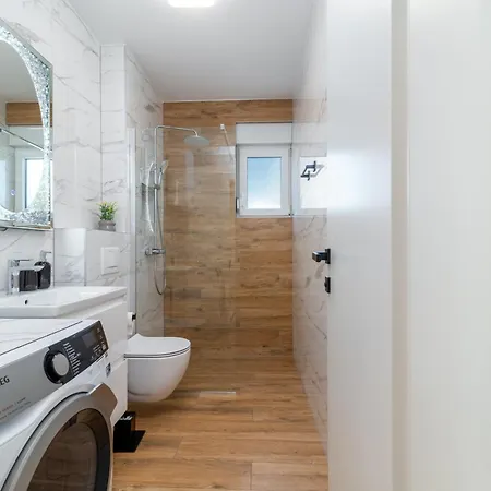 Cvit Apartment