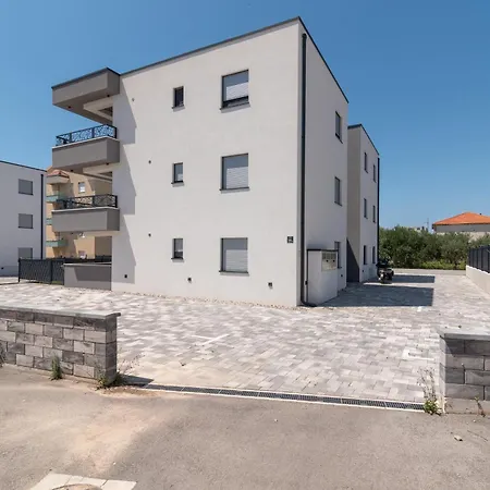 Apartment Cvit