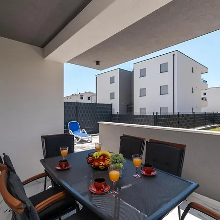 Cvit Apartment Trogir
