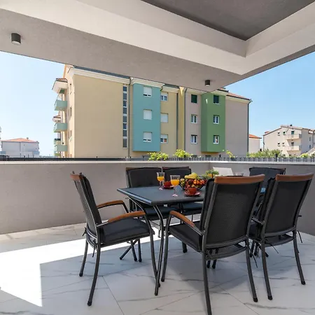 Apartment Cvit Trogir