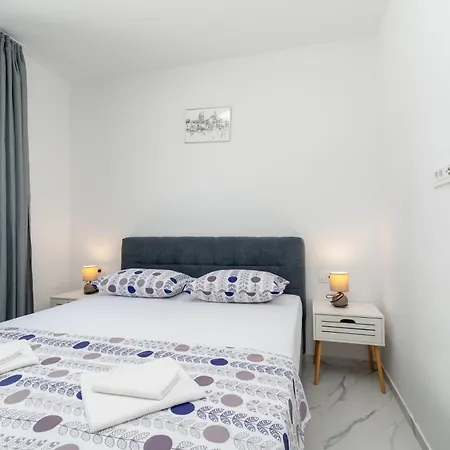 Cvit Apartment *