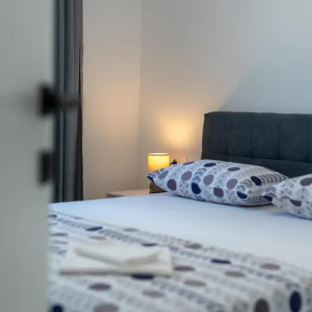 Cvit Apartment