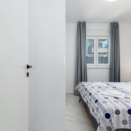 Apartment Cvit