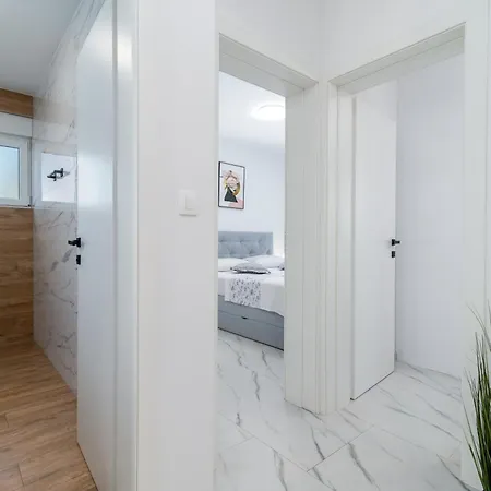 Apartamento Cvit Trogir