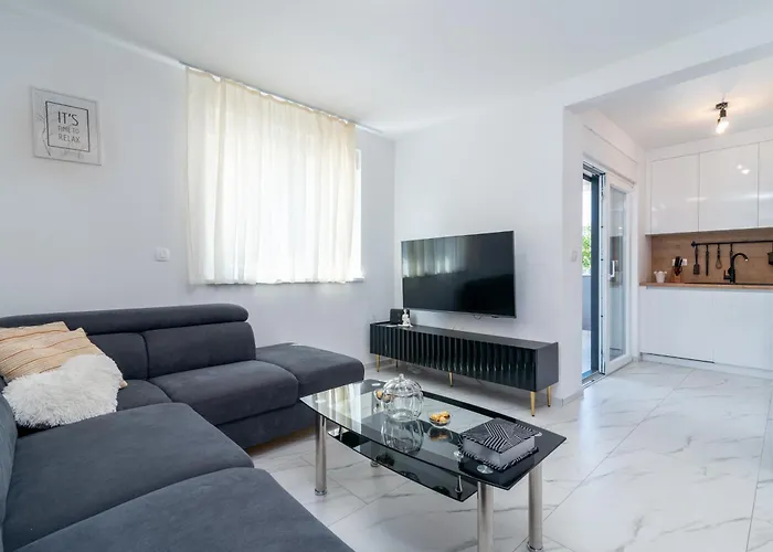 Cvit Apartment Trogir